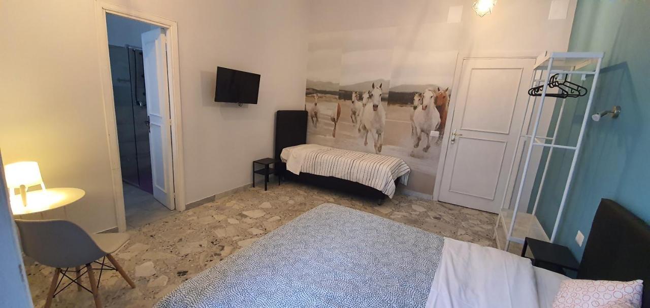 Sofia Rooms ナポリ エクステリア 写真